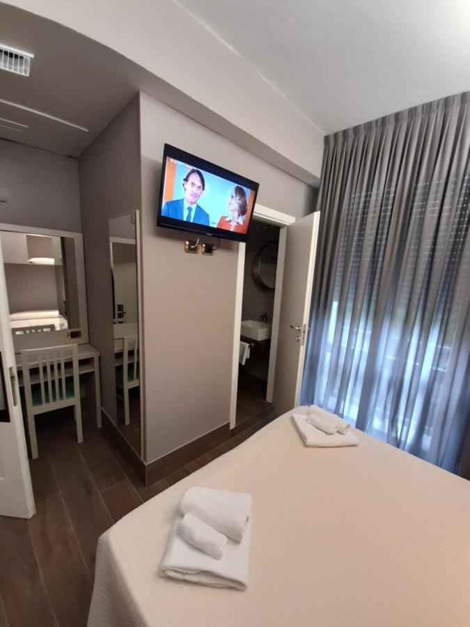 Hotel Royal Plaza Rimini Esterno foto
