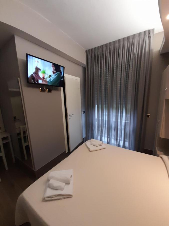 Hotel Royal Plaza Rimini Esterno foto