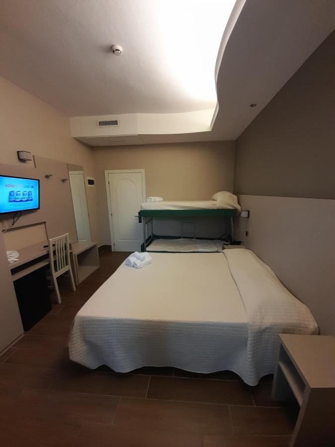 Hotel Royal Plaza Rimini Esterno foto