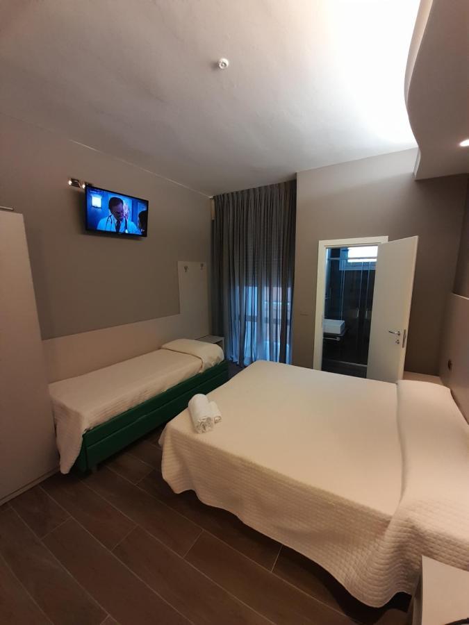 Hotel Royal Plaza Rimini Esterno foto