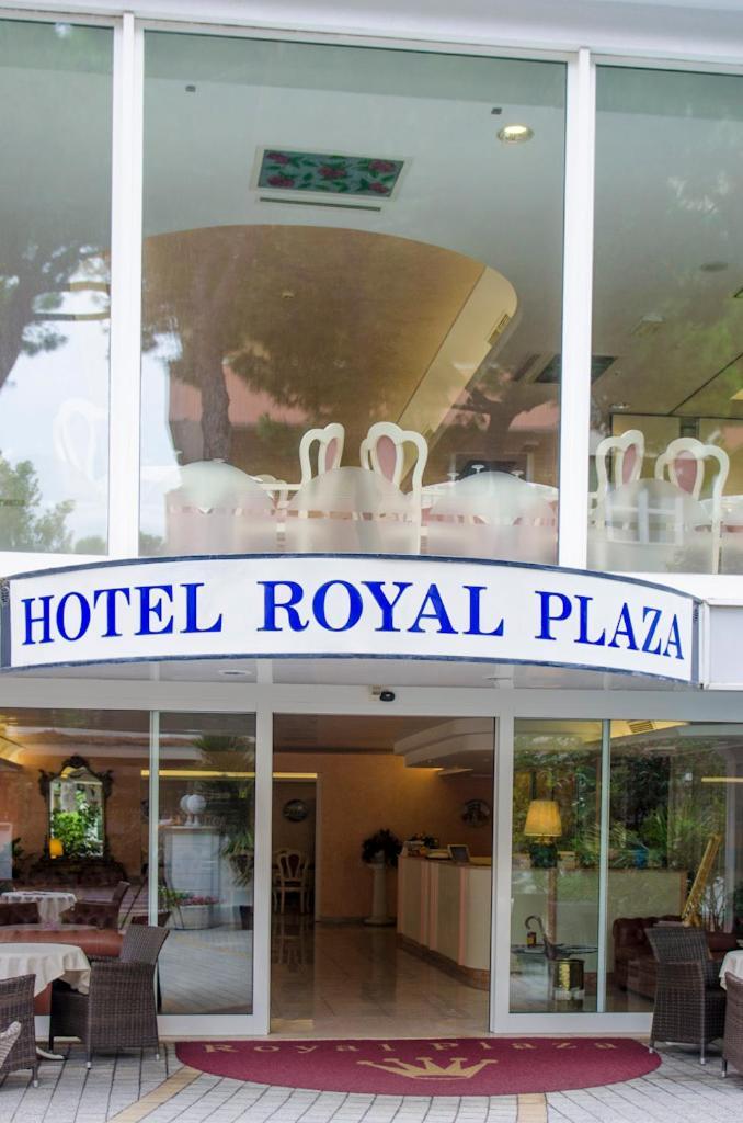Hotel Royal Plaza Rimini Esterno foto
